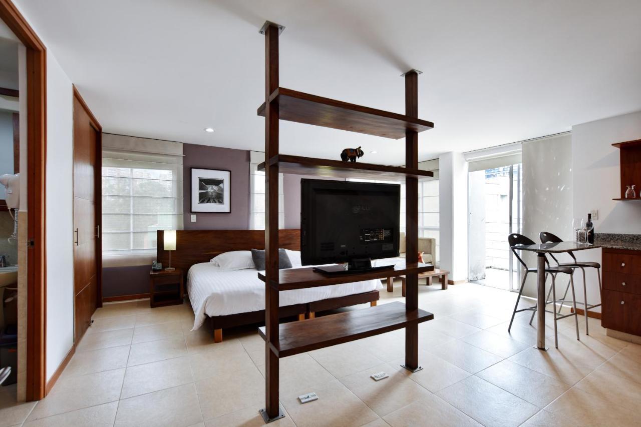 Cyan Suites Poblado By Mde Bnb Medellín Zewnętrze zdjęcie