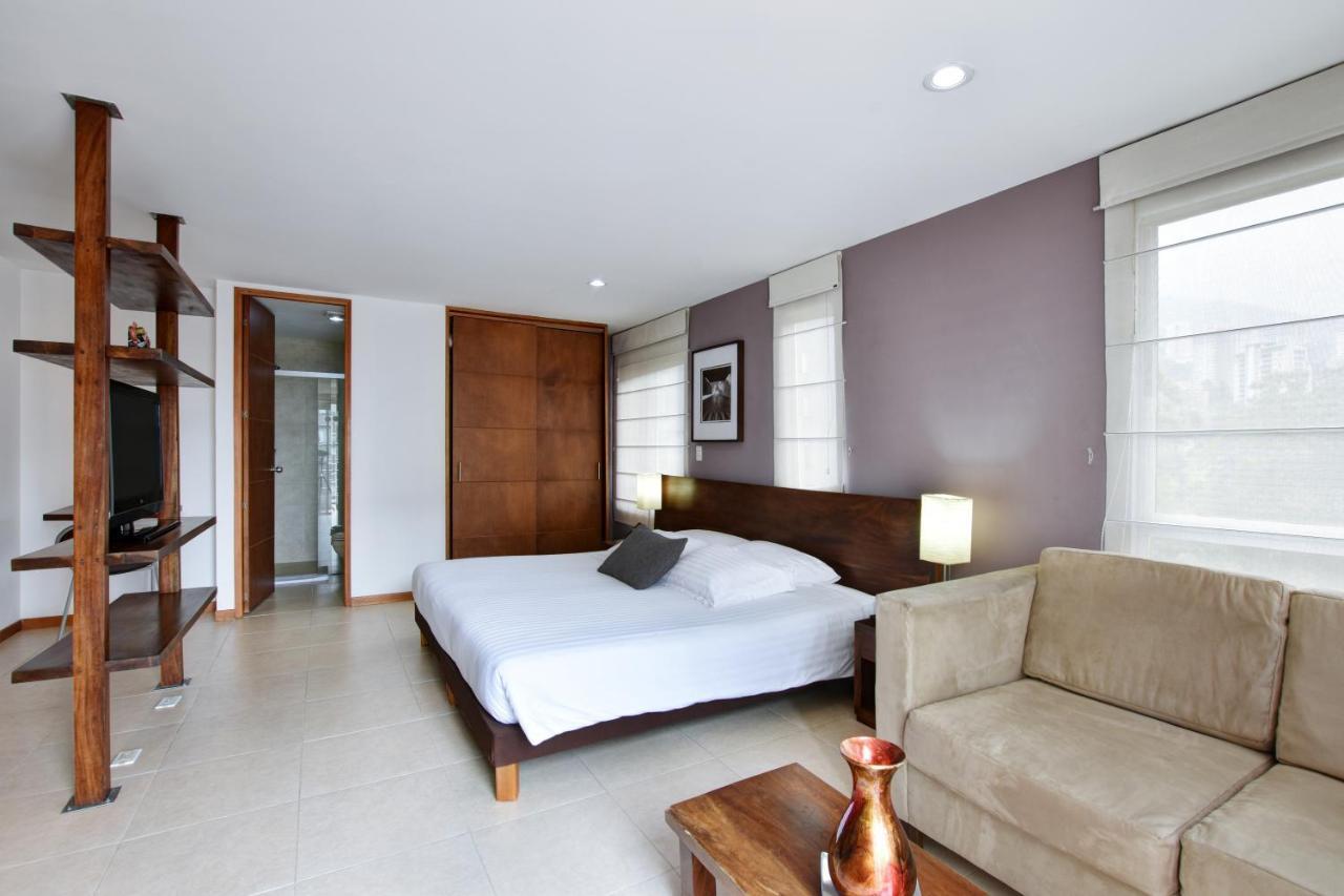 Cyan Suites Poblado By Mde Bnb Medellín Zewnętrze zdjęcie