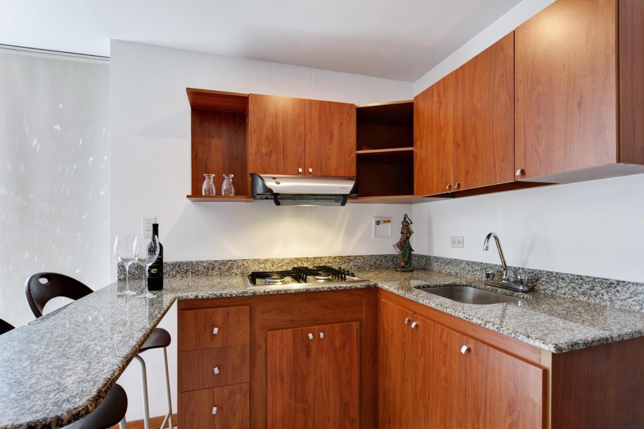 Cyan Suites Poblado By Mde Bnb Medellín Zewnętrze zdjęcie