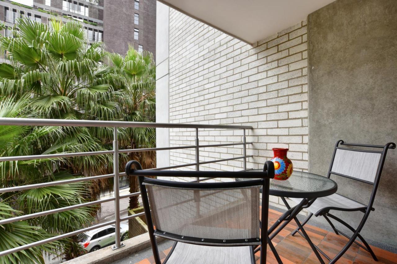 Cyan Suites Poblado By Mde Bnb Medellín Zewnętrze zdjęcie
