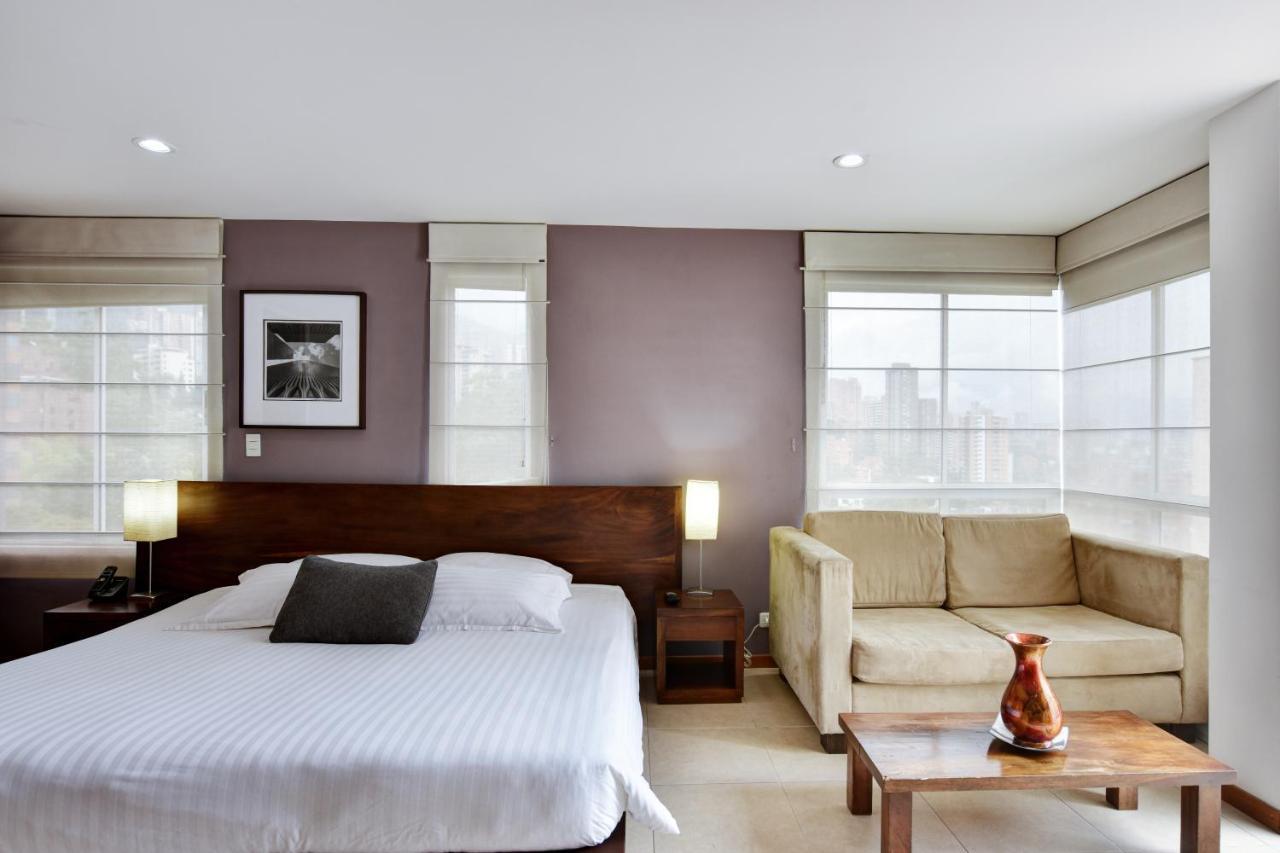 Cyan Suites Poblado By Mde Bnb Medellín Zewnętrze zdjęcie