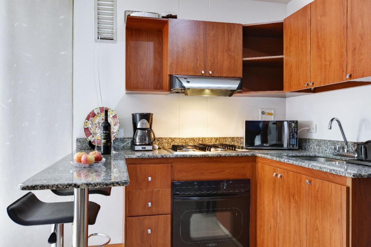 Cyan Suites Poblado By Mde Bnb Medellín Zewnętrze zdjęcie