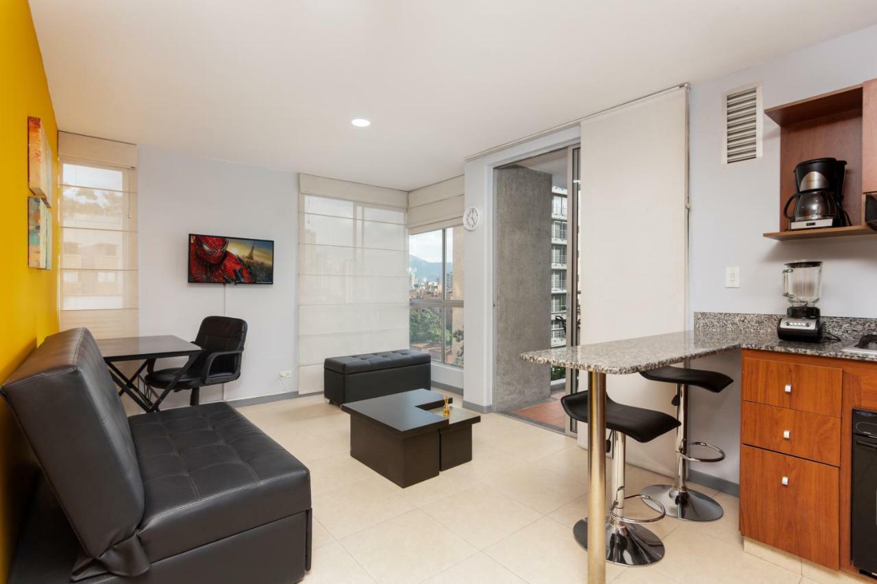 Cyan Suites Poblado By Mde Bnb Medellín Zewnętrze zdjęcie
