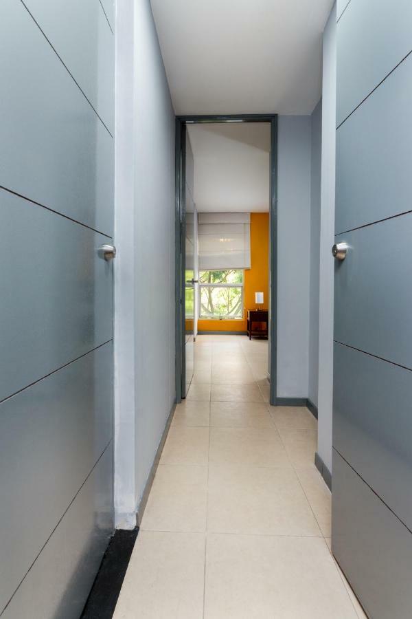 Cyan Suites Poblado By Mde Bnb Medellín Zewnętrze zdjęcie